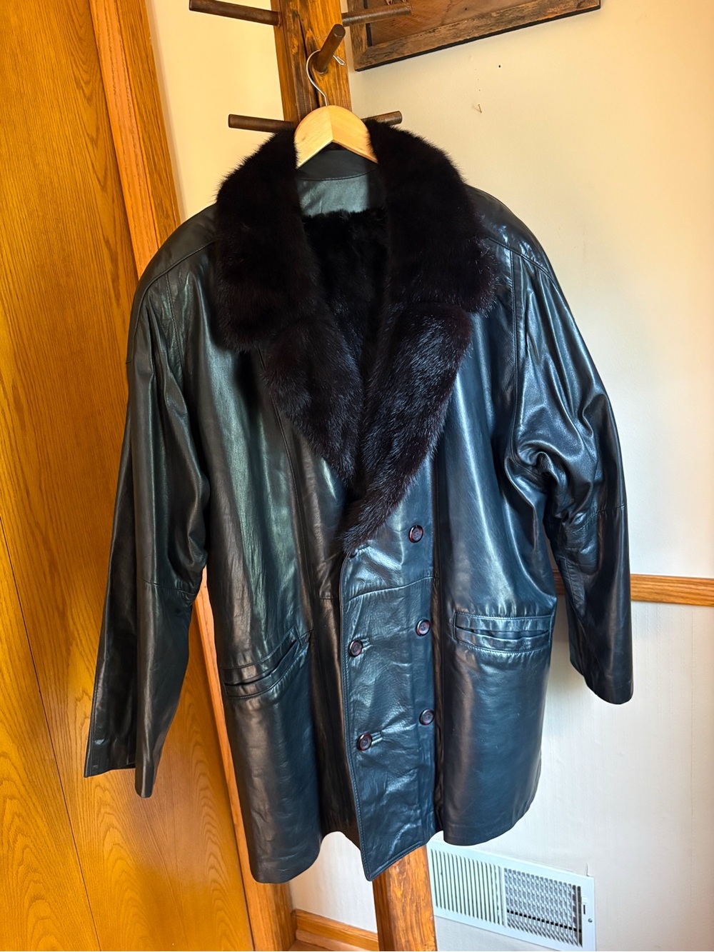 Cedrics Genuine Leather Jacket with Real Mink Fur Collar Size 46